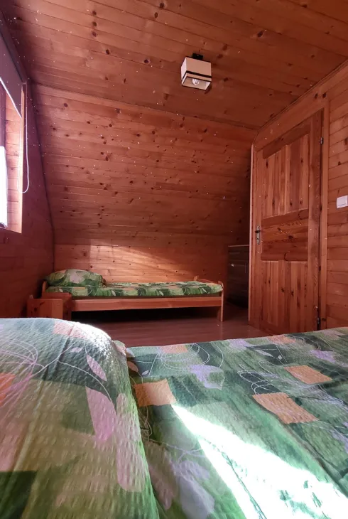 Domki nad soliną wnętrza (14)